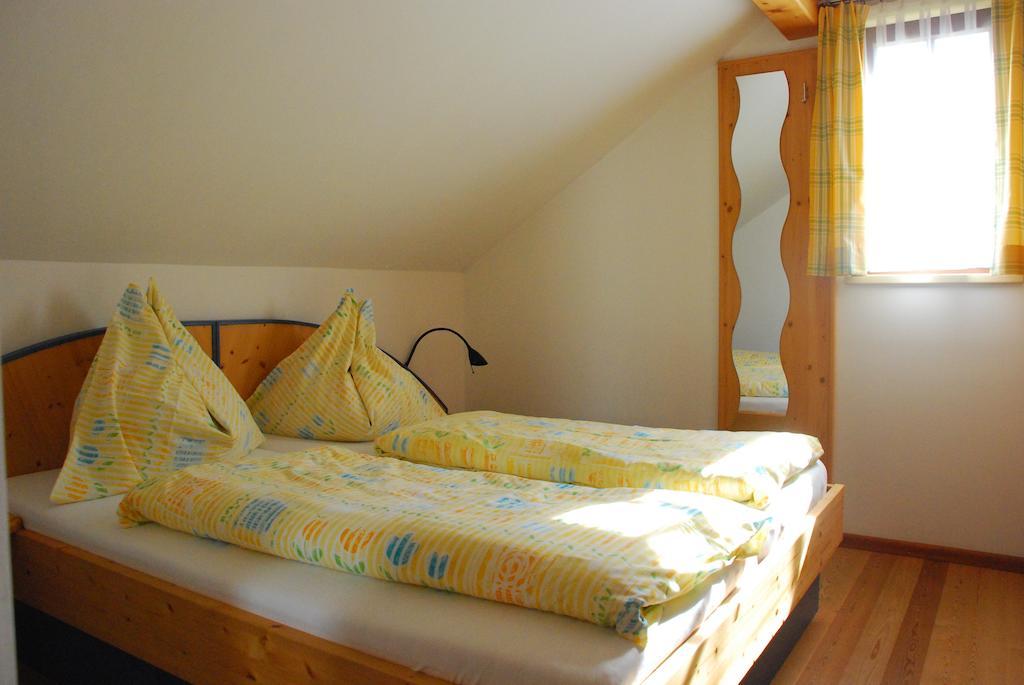 FeWo Wassertheurer Tröpolach Chambre photo