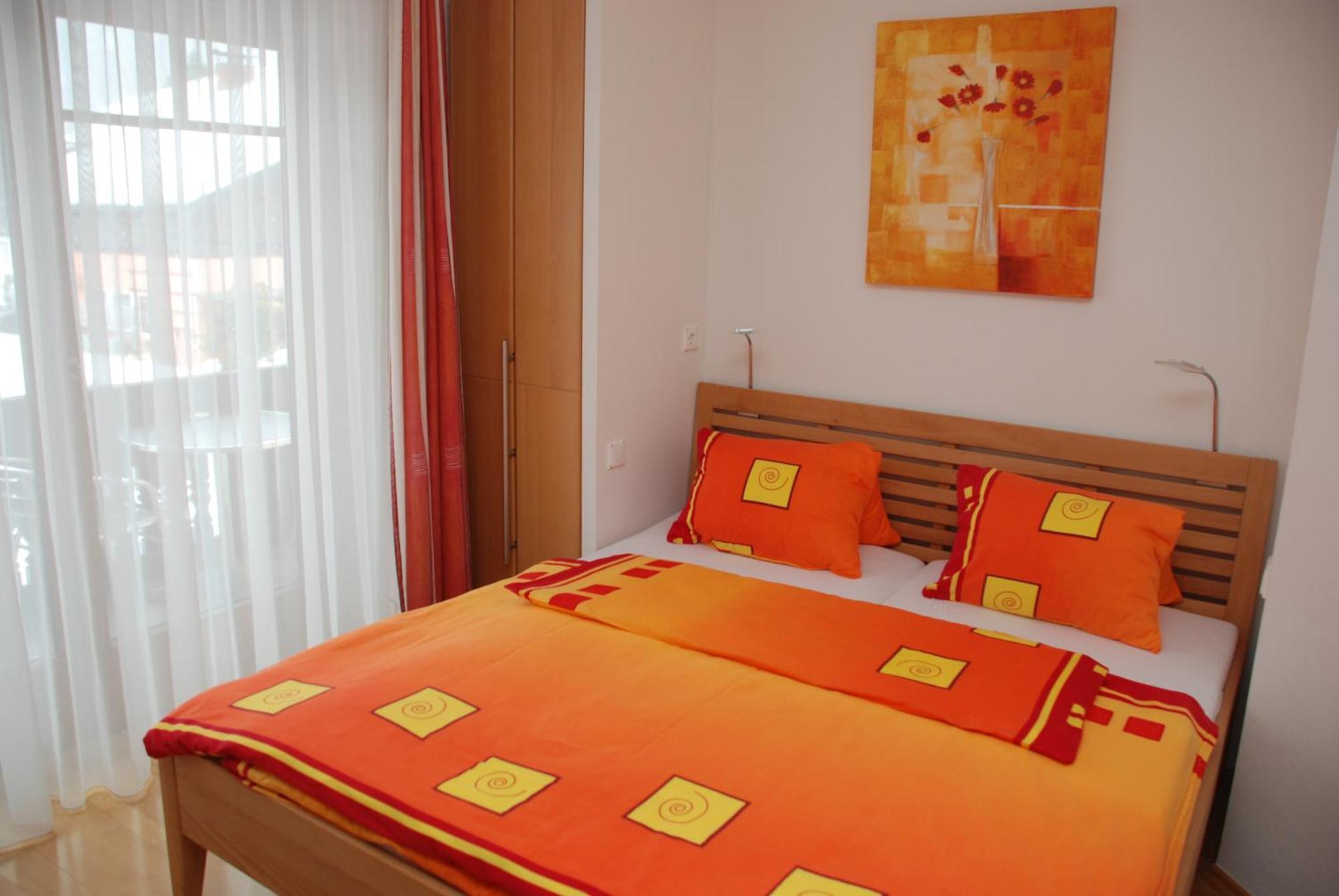 FeWo Wassertheurer Tröpolach Chambre photo